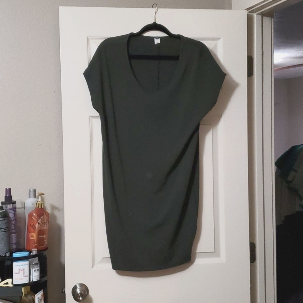 Green t shirt dress